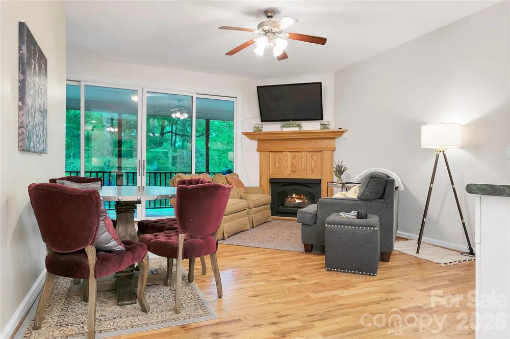 154 Chestnut Lane Cedar Mountain, NC 28718