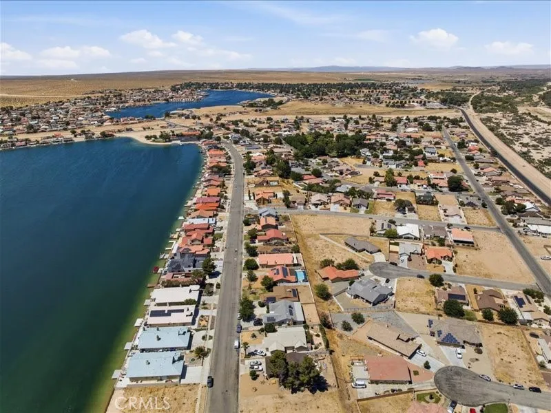 26515 Blue Water Helendale, CA 92342