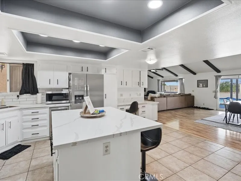 26515 Blue Water Helendale, CA 92342