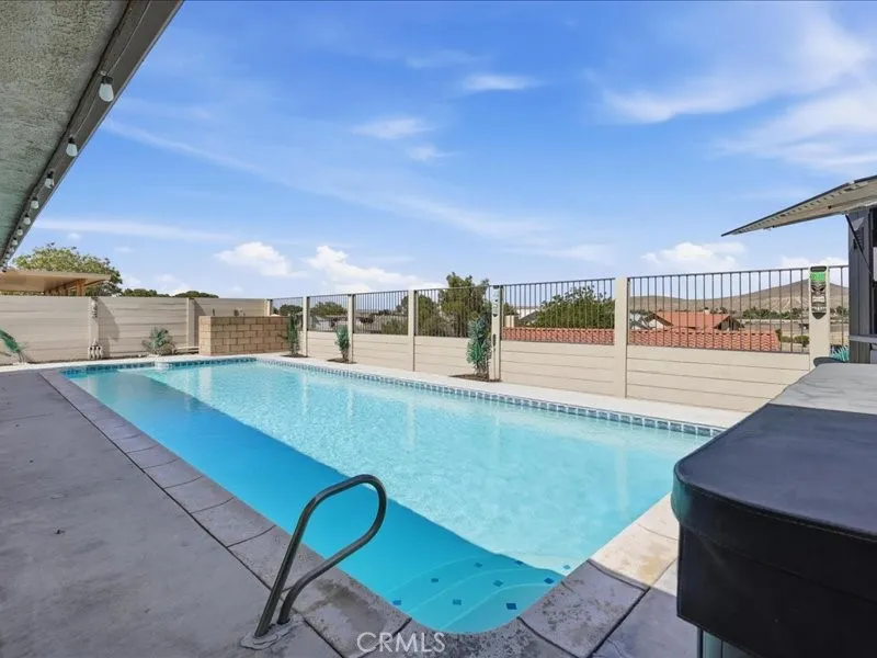26515 Blue Water Helendale, CA 92342