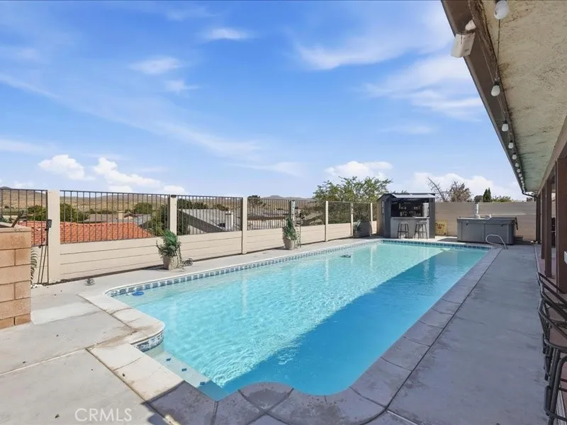 26515 Blue Water Helendale, CA 92342