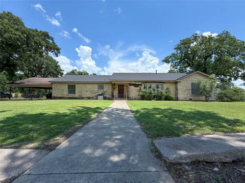 1920 Crow Drive