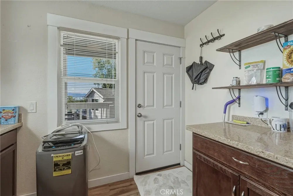 4550 Lakeshore Lakeport, CA 95453