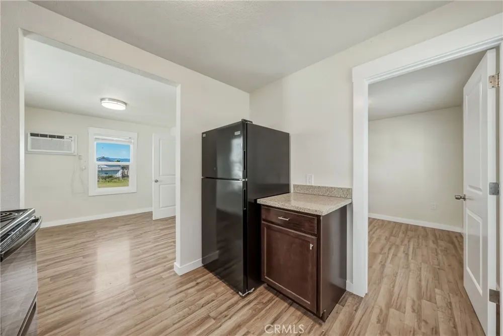 4550 Lakeshore Lakeport, CA 95453