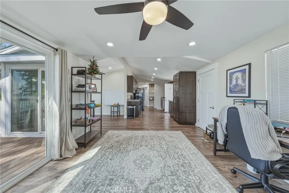 4550 Lakeshore Lakeport, CA 95453