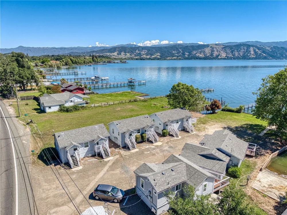 4550 Lakeshore Lakeport, CA 95453