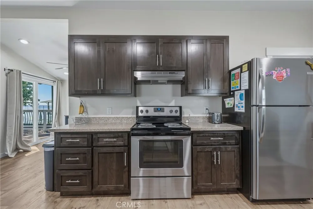 4550 Lakeshore Lakeport, CA 95453