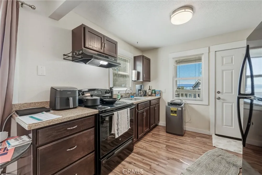 4550 Lakeshore Lakeport, CA 95453