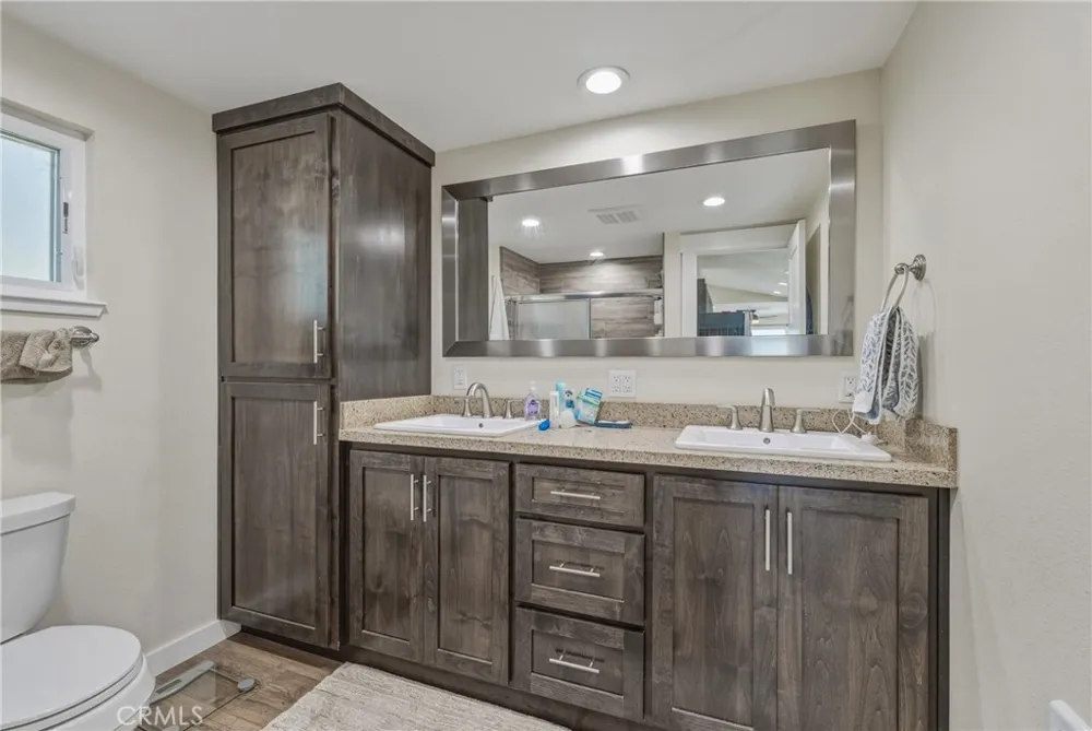4550 Lakeshore Lakeport, CA 95453