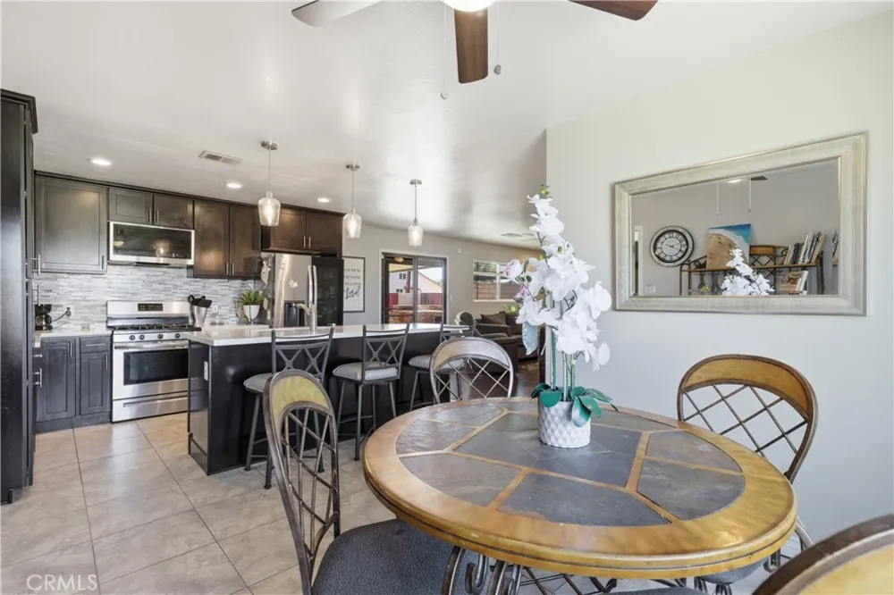8801 Hickory California City, CA 93505