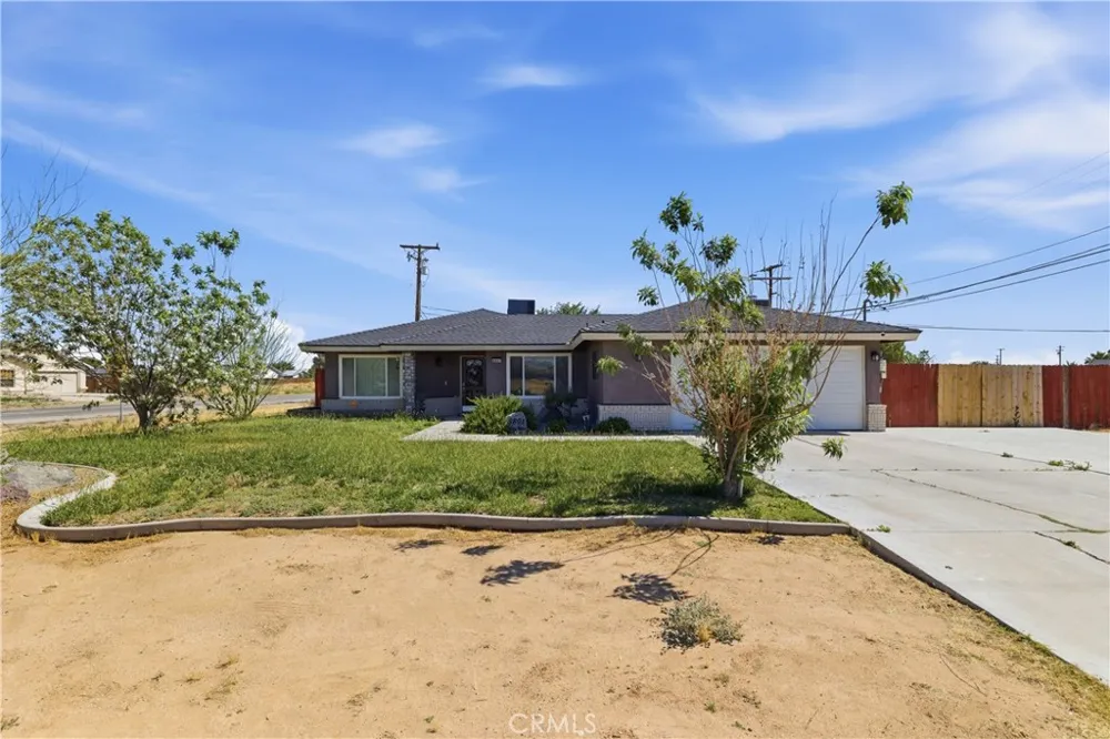 8801 Hickory California City, CA 93505