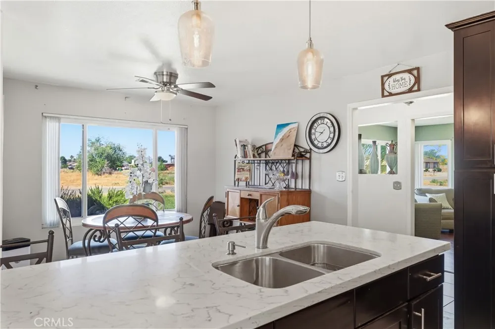 8801 Hickory California City, CA 93505