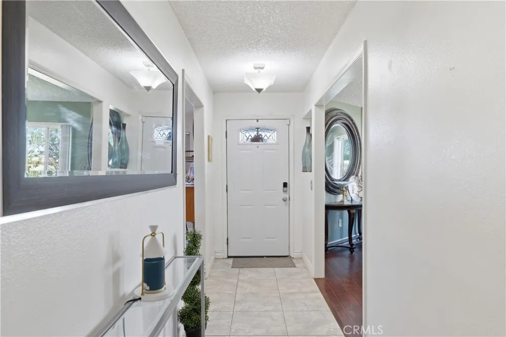 8801 Hickory California City, CA 93505