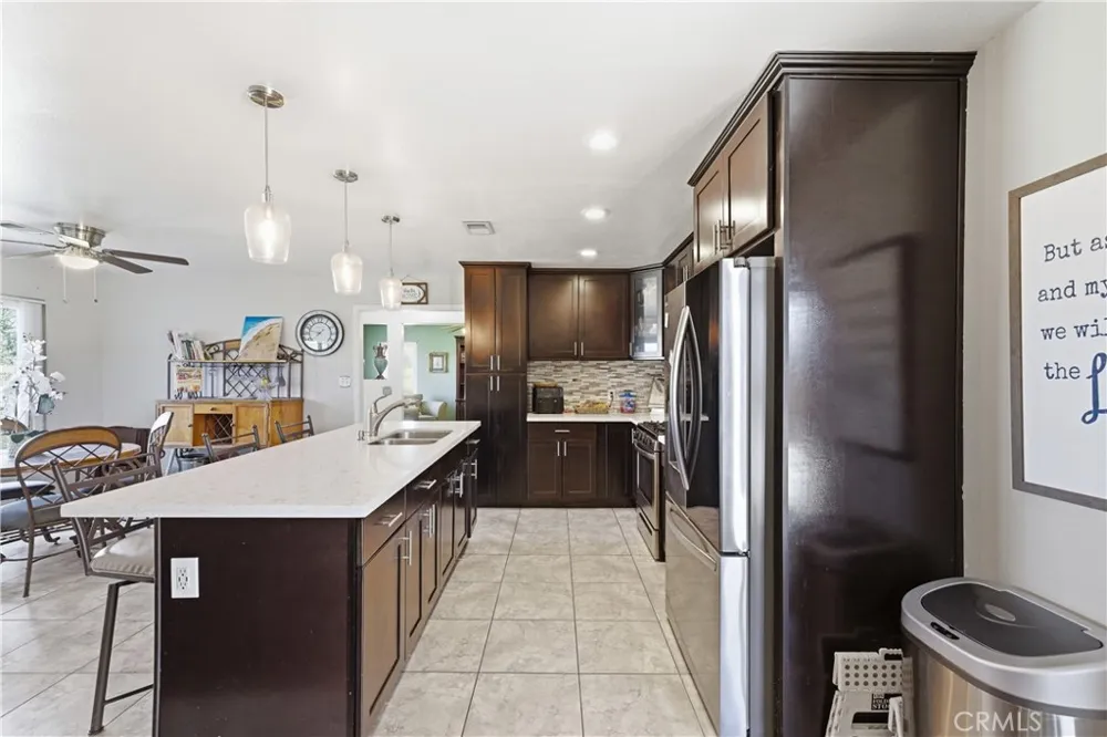 8801 Hickory California City, CA 93505