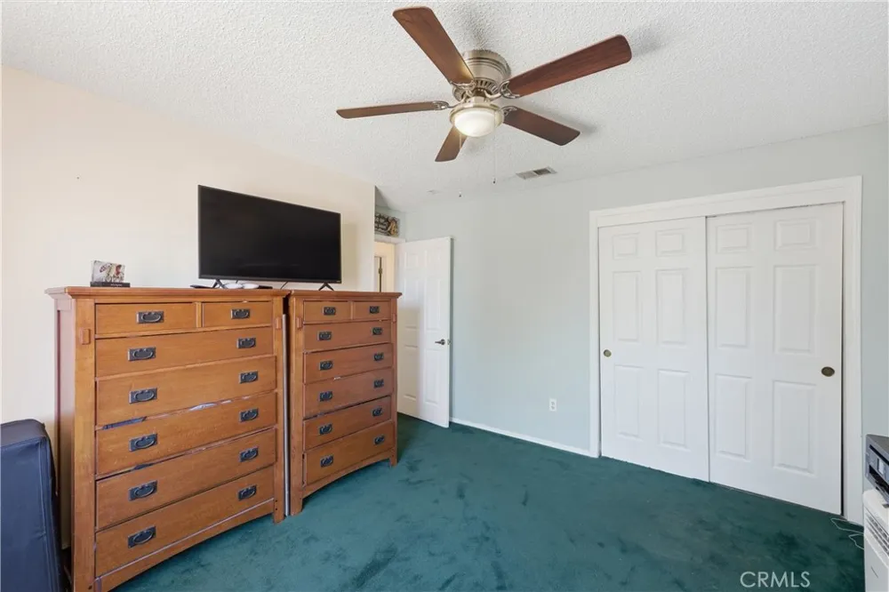 8801 Hickory California City, CA 93505
