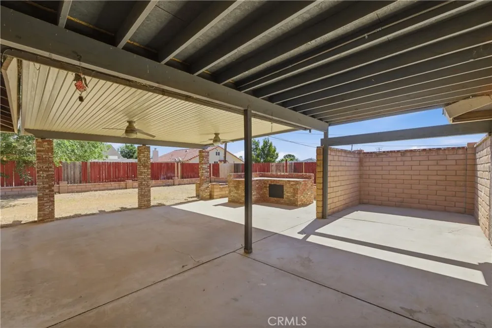 8801 Hickory California City, CA 93505