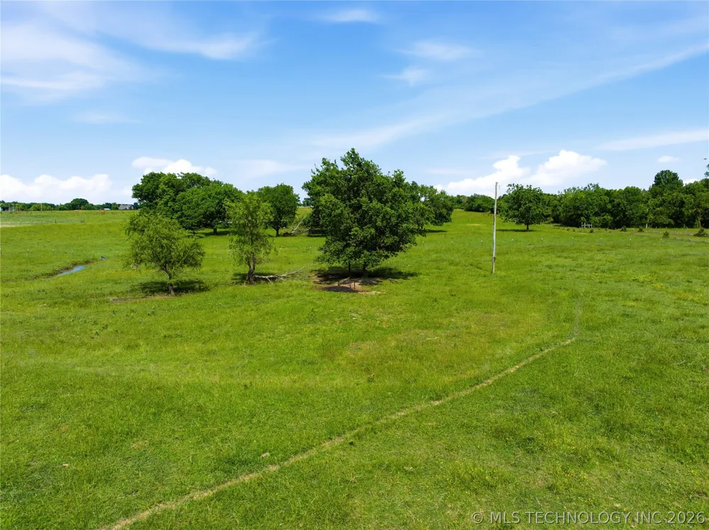 25 W 62 Highway Morris, OK 74445