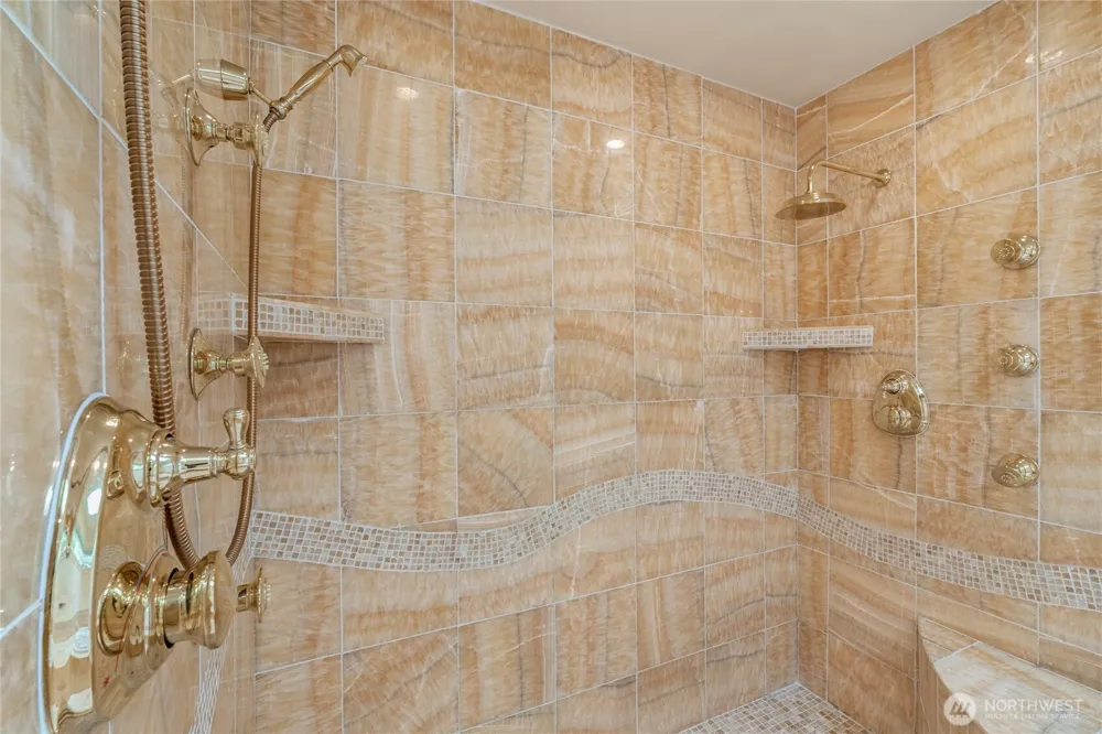 115 Reynvaan Drive Aberdeen, WA 98520