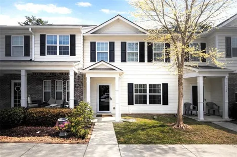 6198 Shoals Loop