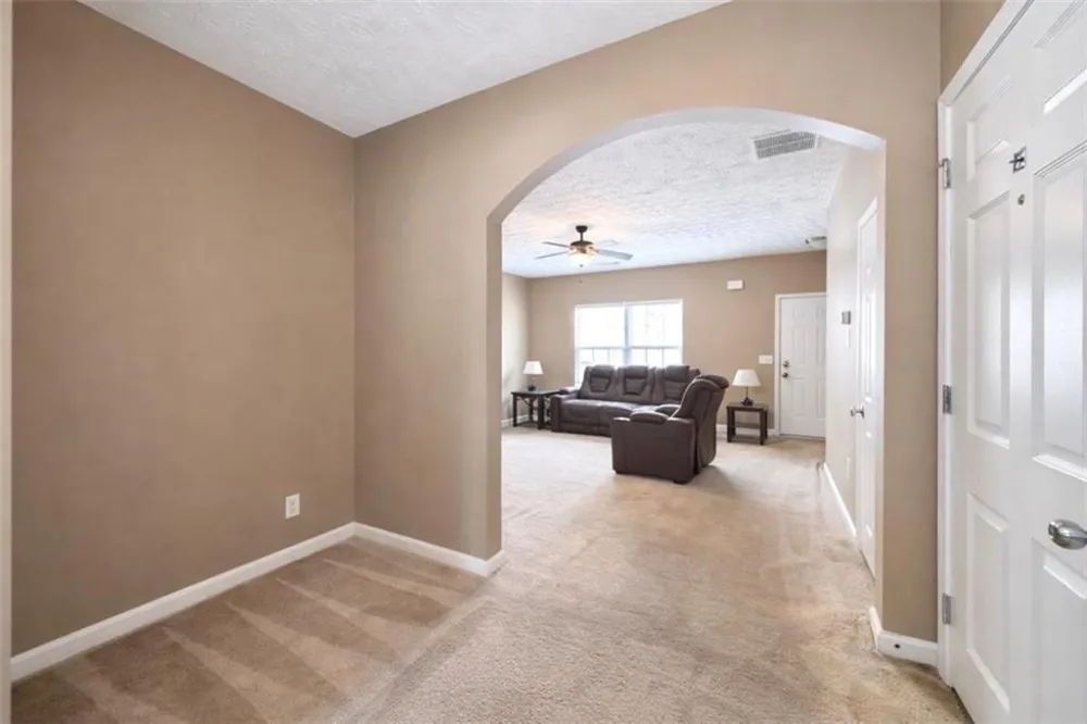 6198 Shoals Loop Union City, GA 30291