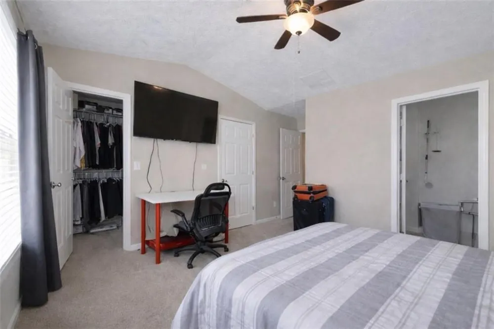 6198 Shoals Loop Union City, GA 30291