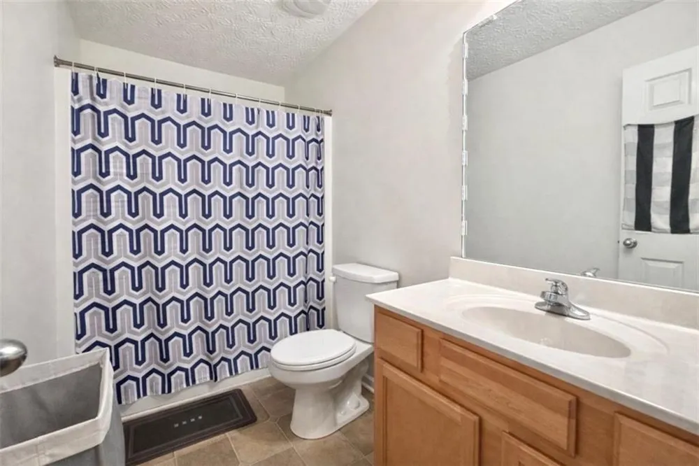 6198 Shoals Loop Union City, GA 30291