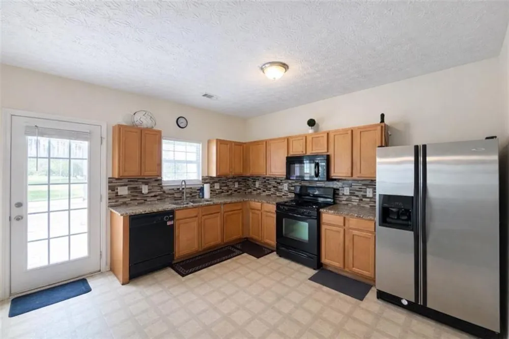 6198 Shoals Loop Union City, GA 30291