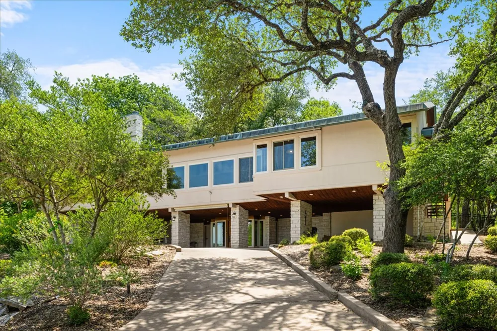 405 Valley View Drive La Grange, TX 78945