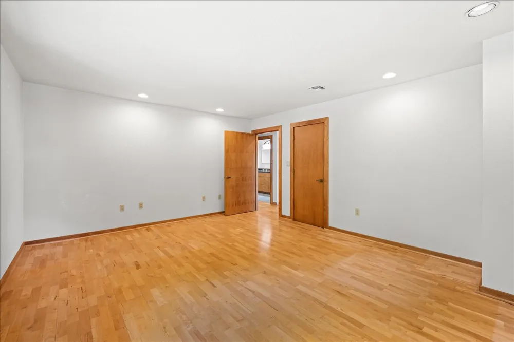 405 Valley View Drive La Grange, TX 78945