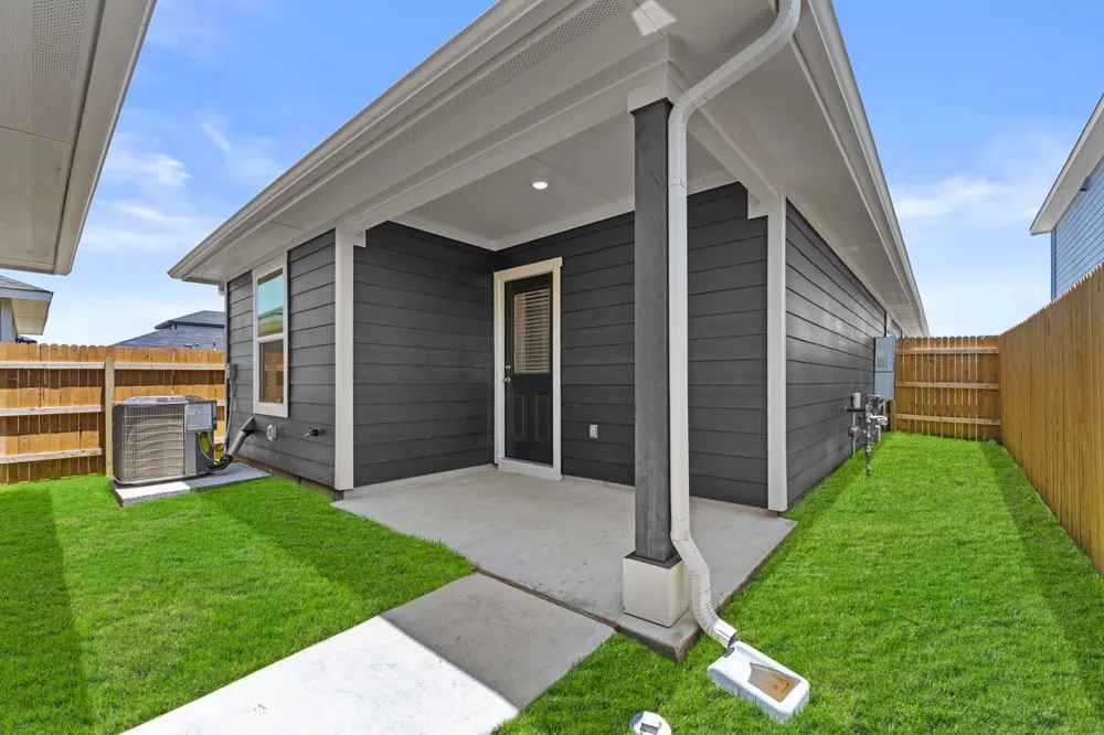 306 Nizao Lane Bastrop, TX 78602