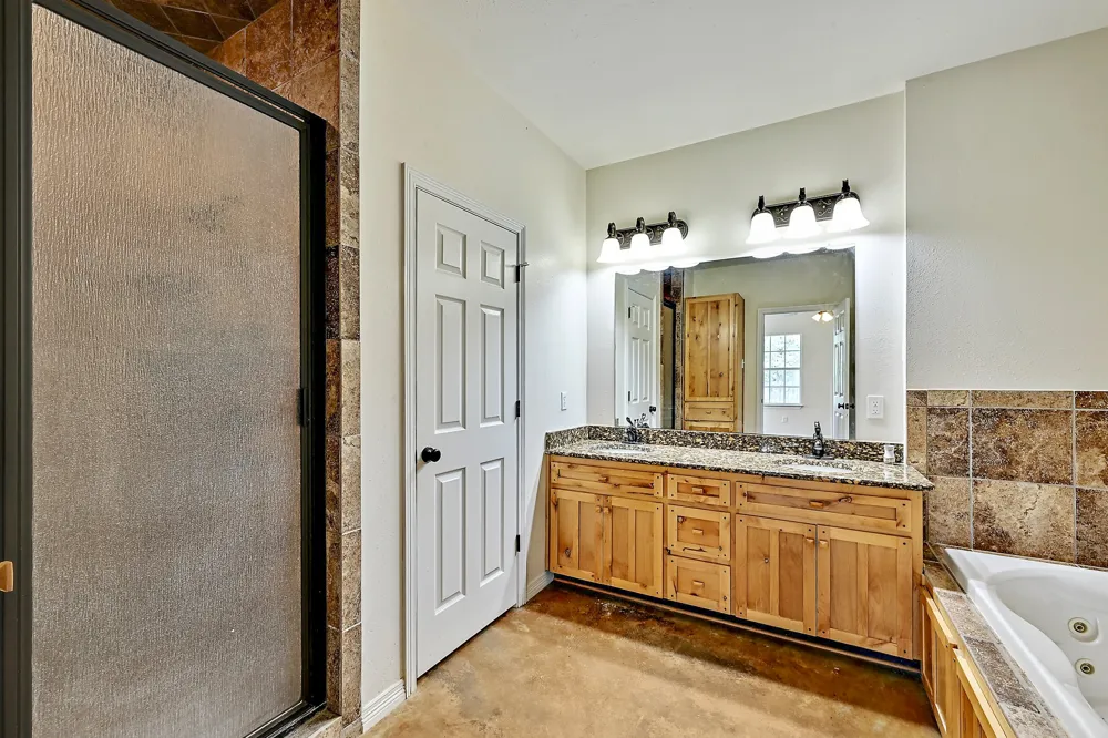 11791 Silver Springs Road Rockdale, TX 76567