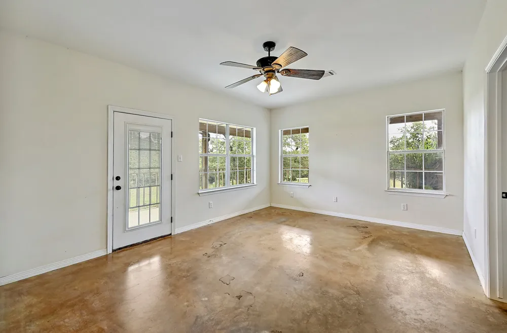 11791 Silver Springs Road Rockdale, TX 76567