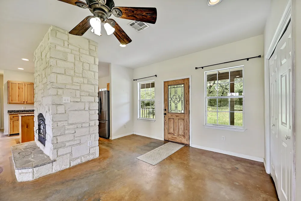 11791 Silver Springs Road Rockdale, TX 76567