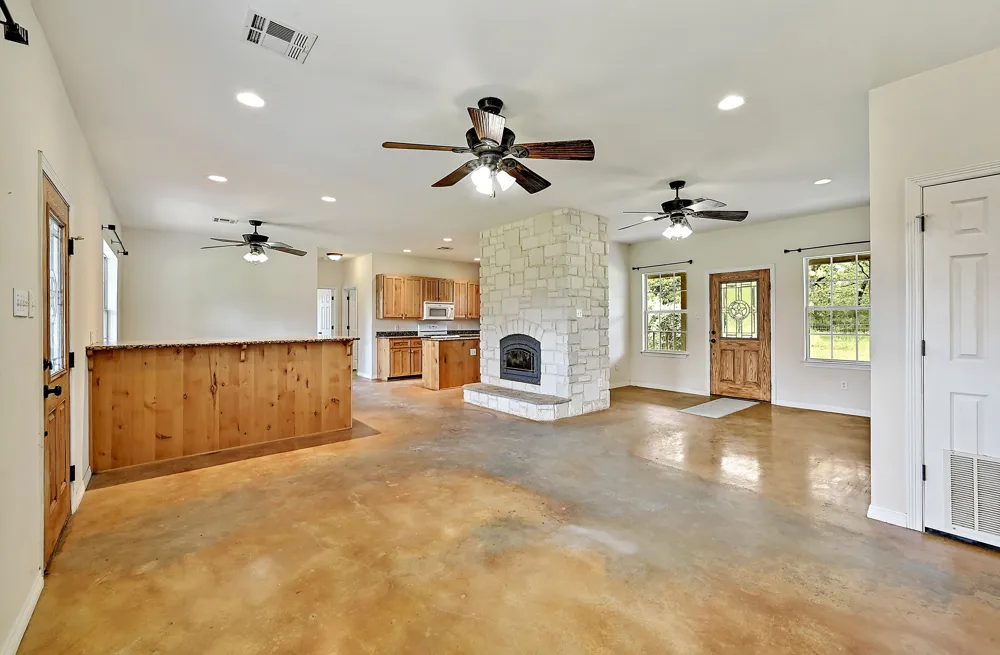 11791 Silver Springs Road Rockdale, TX 76567