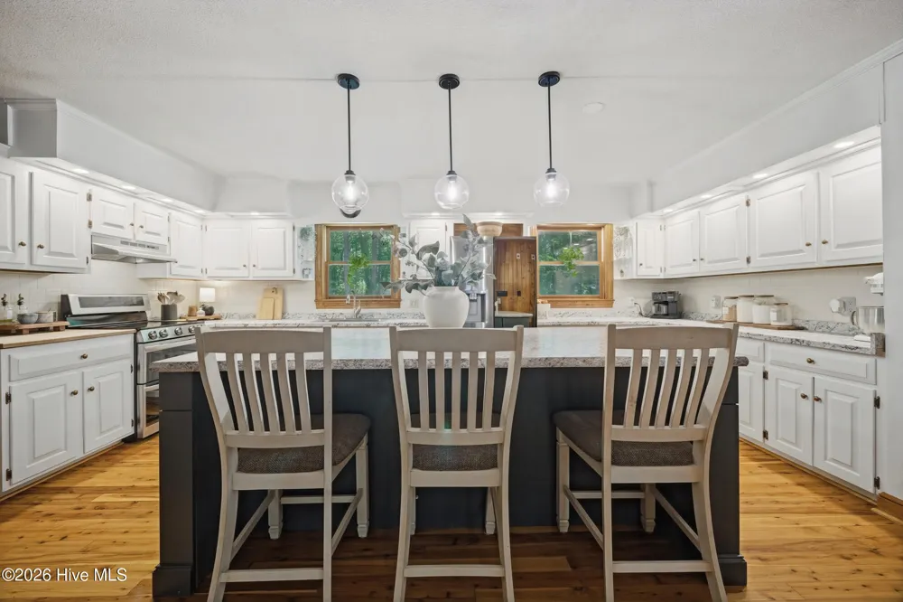 735 Daniels Road Corapeake, NC 27926