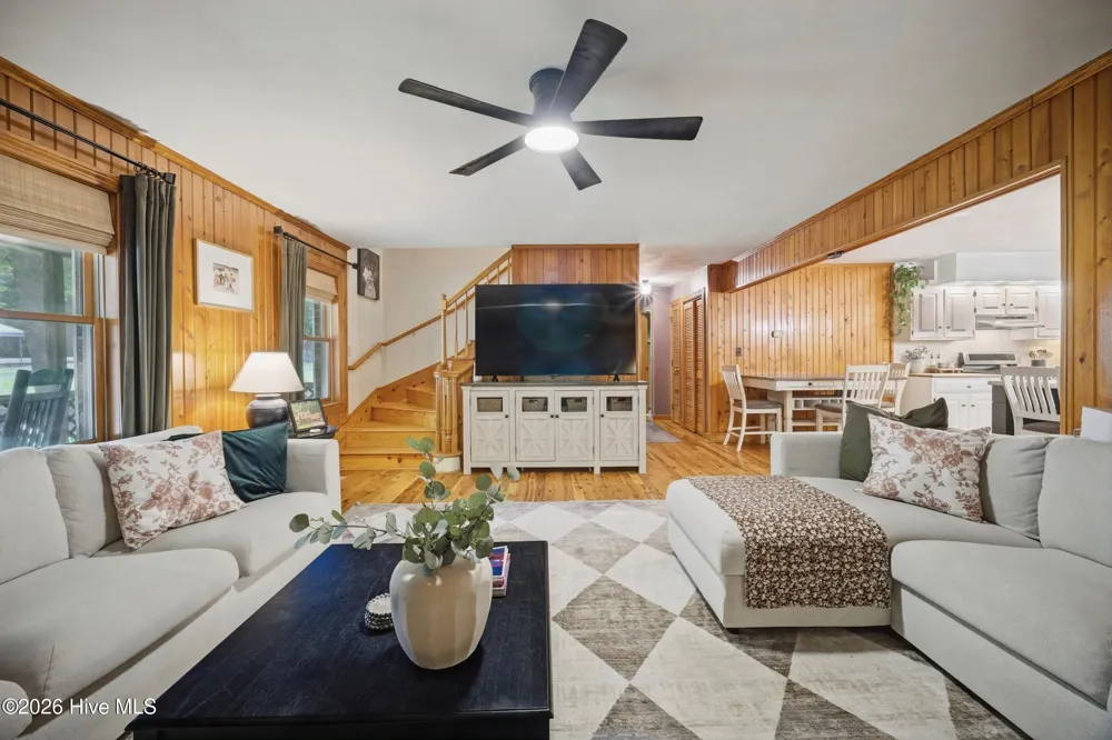 735 Daniels Road Corapeake, NC 27926