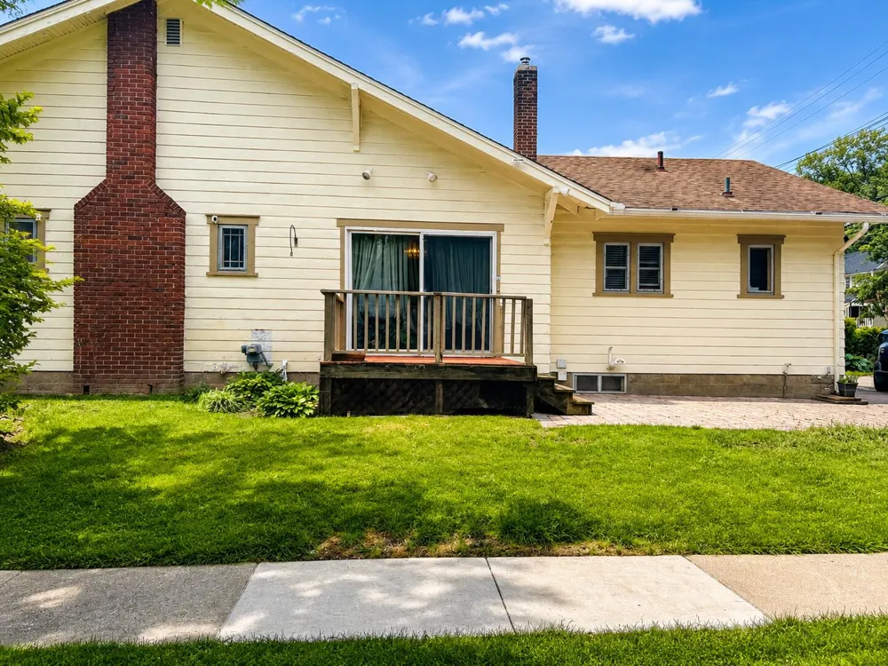 922 E Michigan Avenue East Lansing City, MI 48823