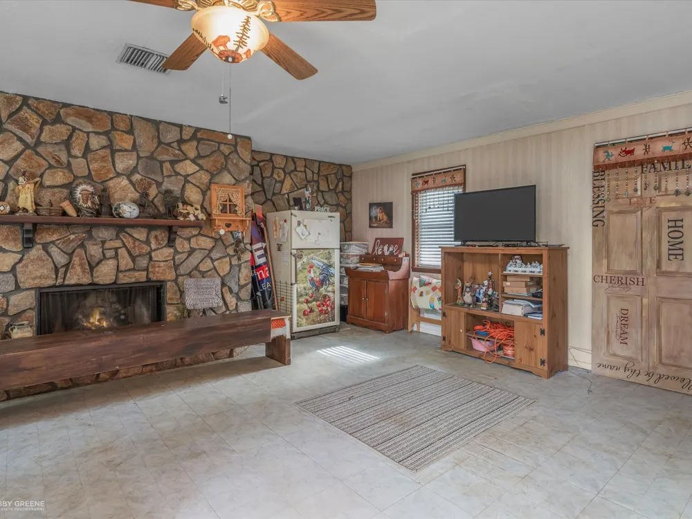 413 S Elm Street Haughton, LA 71037