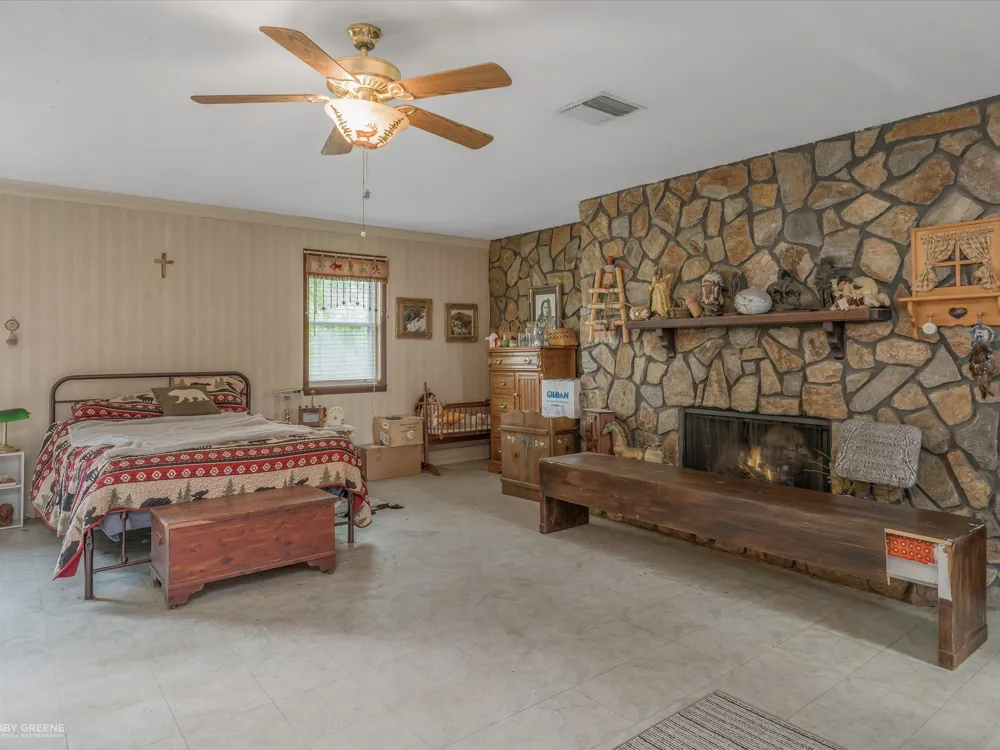 413 S Elm Street Haughton, LA 71037
