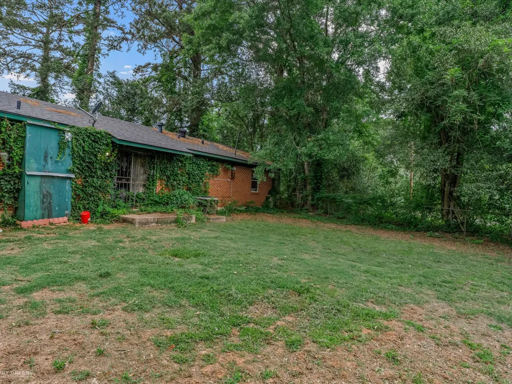 413 S Elm Street Haughton, LA 71037