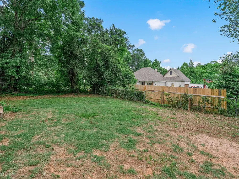 413 S Elm Street Haughton, LA 71037