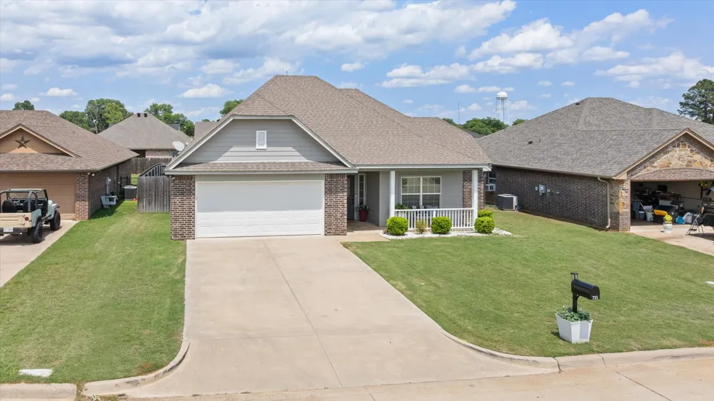 711 Denali Court Tolar, TX 76476