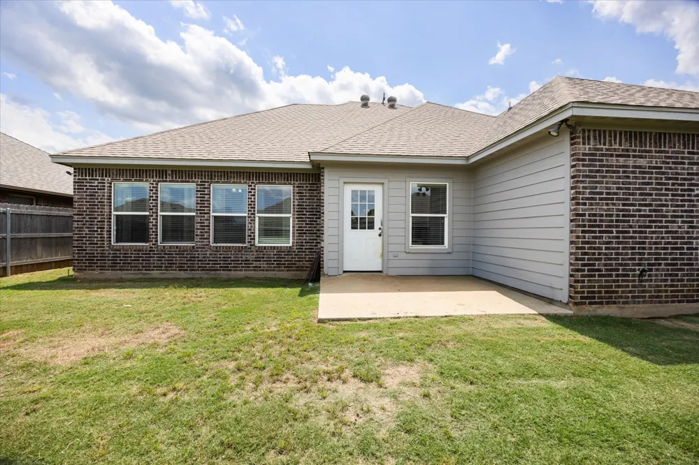 711 Denali Court Tolar, TX 76476