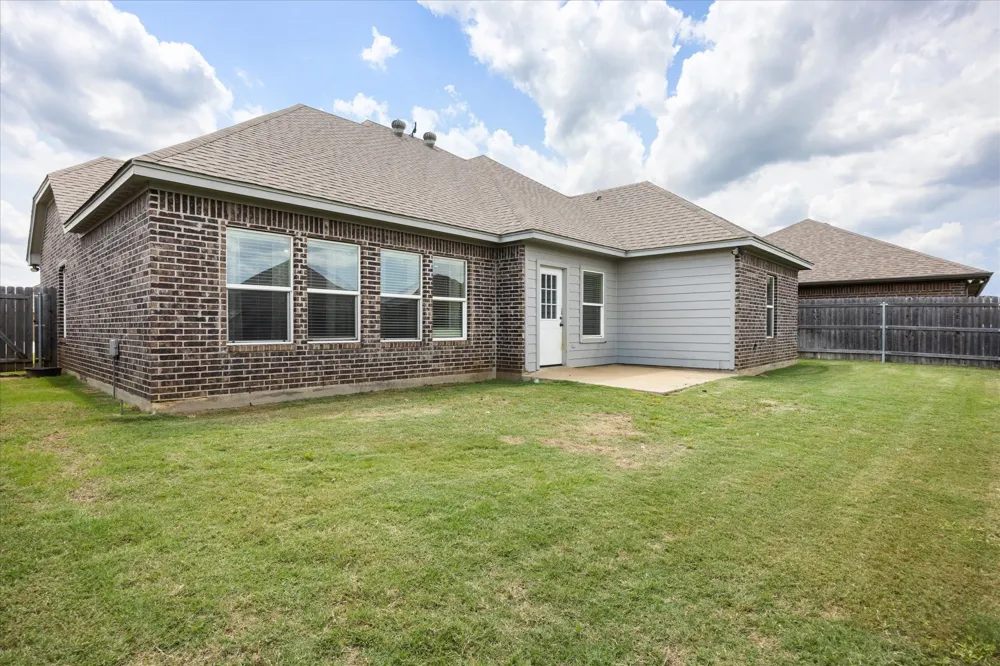 711 Denali Court Tolar, TX 76476