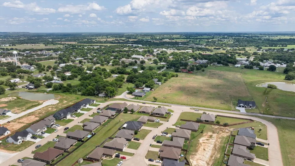 711 Denali Court Tolar, TX 76476