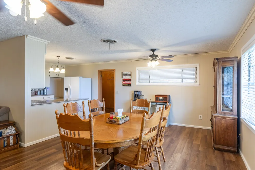 405 S Breustedt Street Weinert, TX 76388