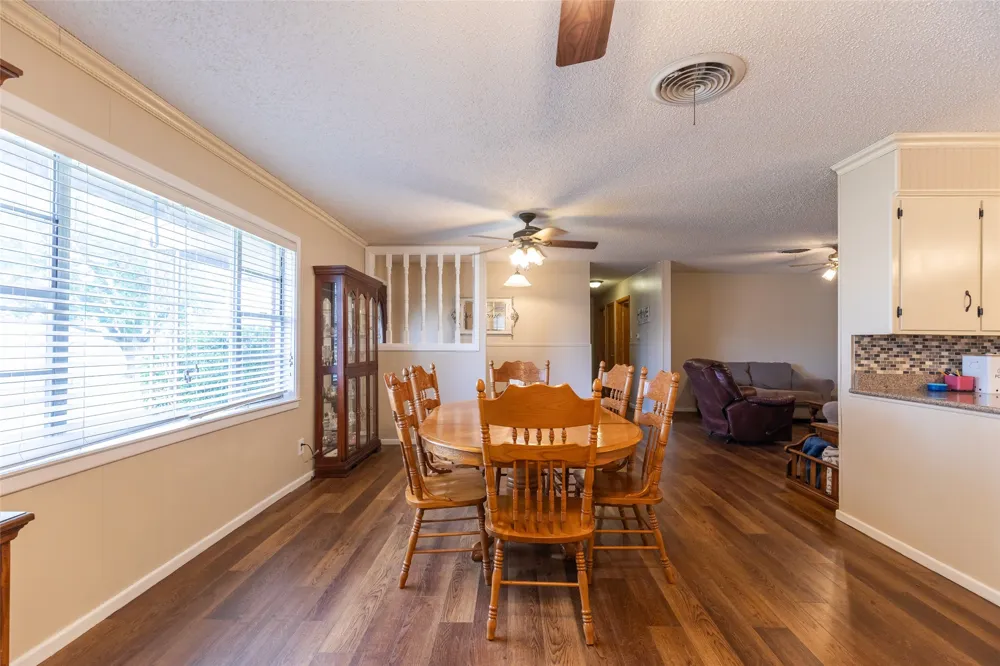 405 S Breustedt Street Weinert, TX 76388