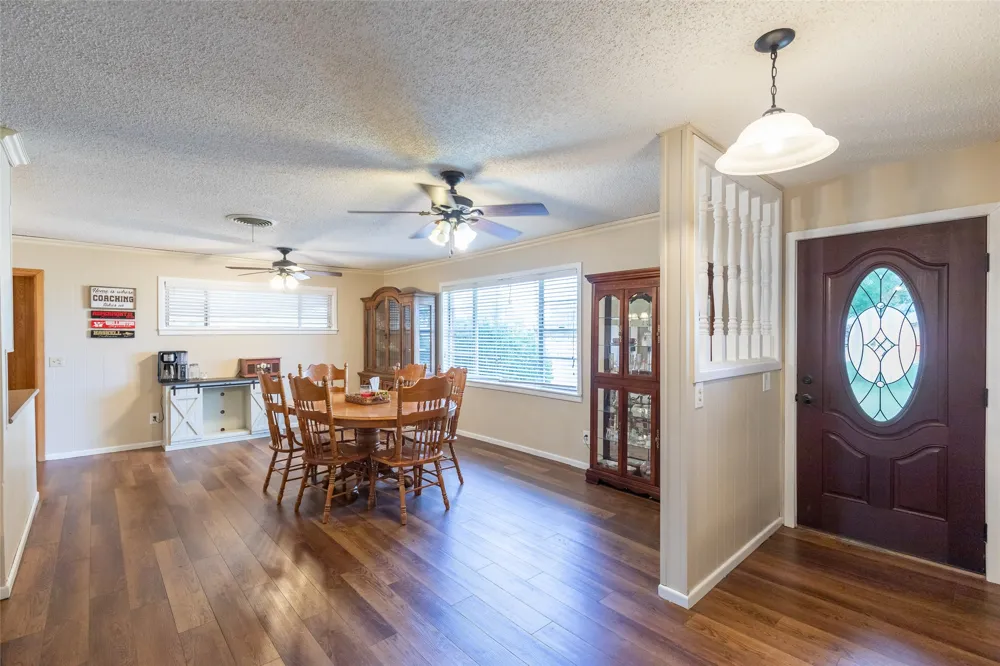 405 S Breustedt Street Weinert, TX 76388