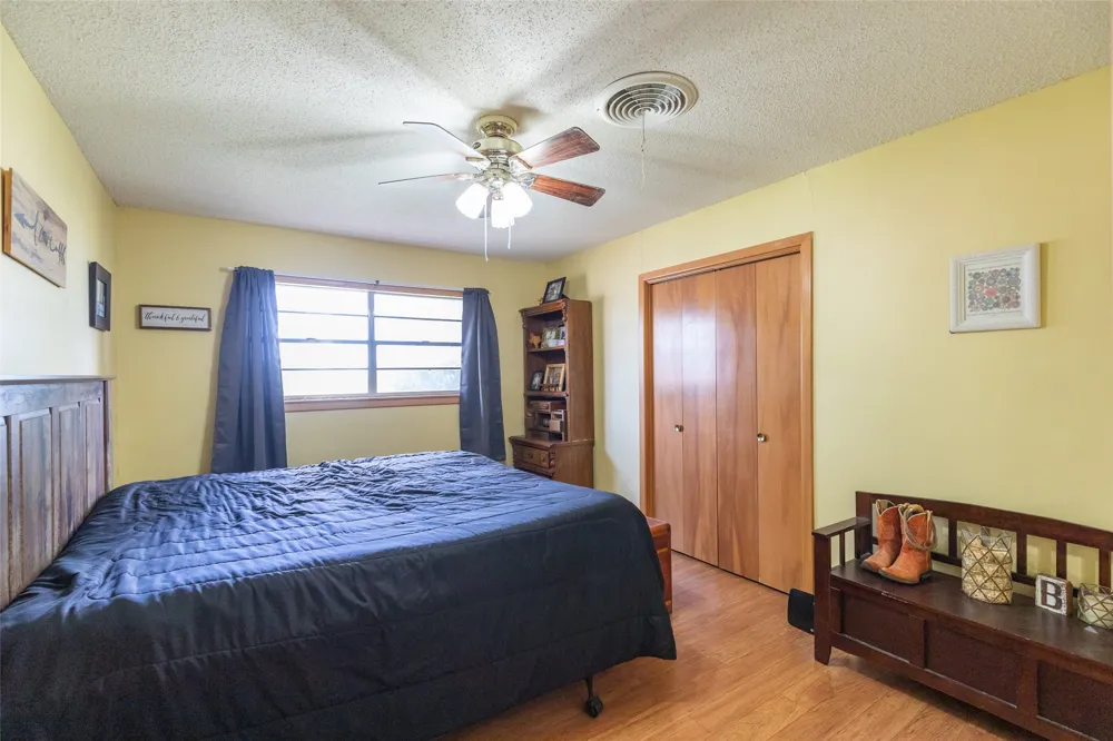 405 S Breustedt Street Weinert, TX 76388