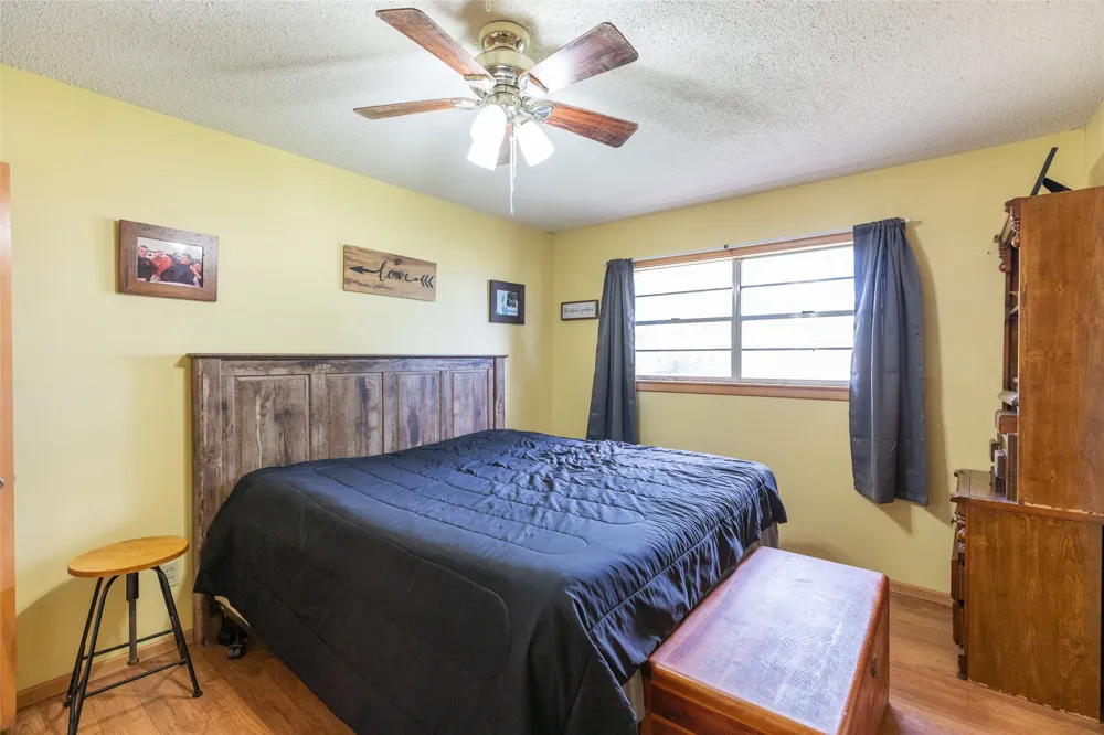 405 S Breustedt Street Weinert, TX 76388